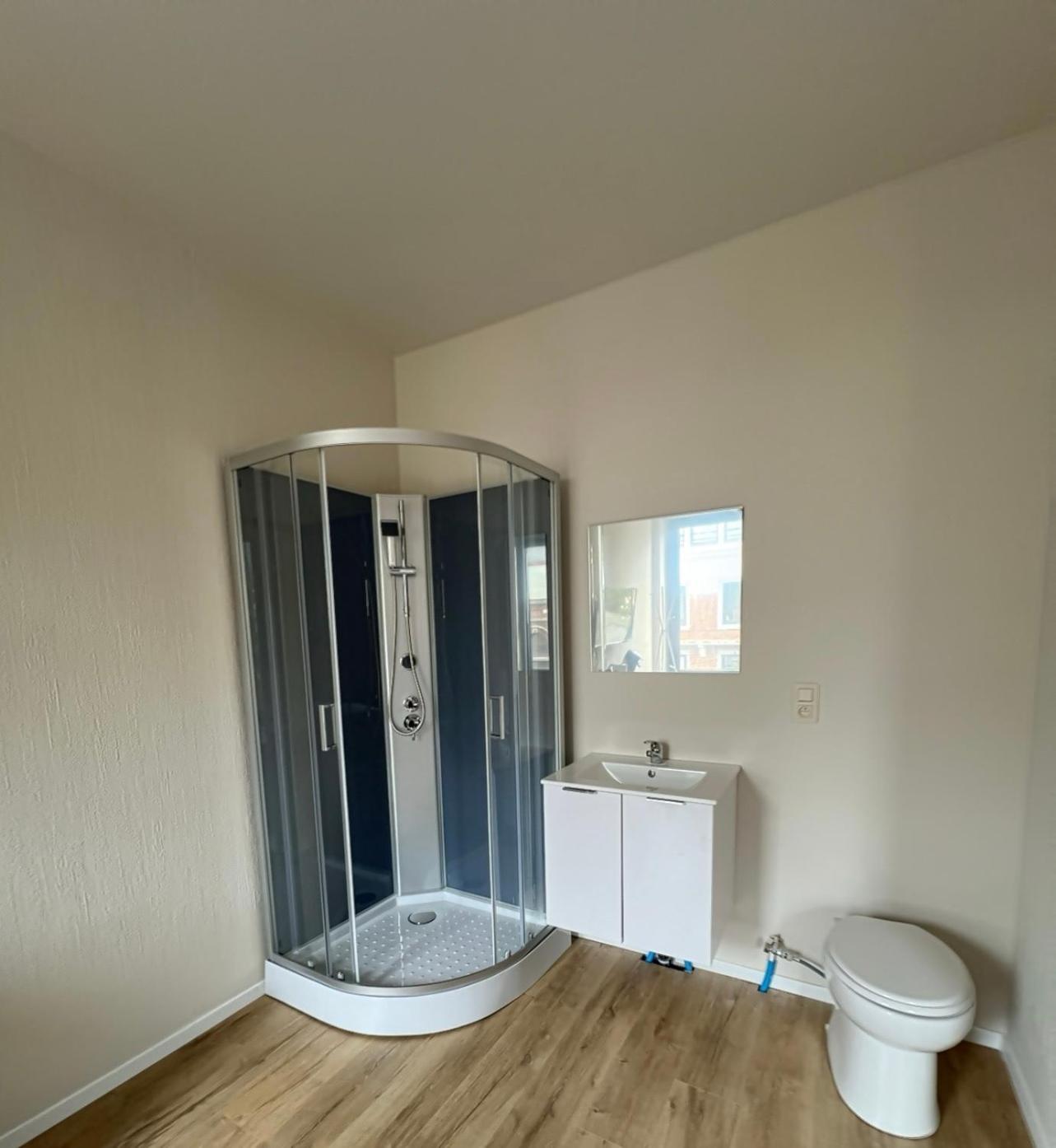 Station 64 A3 Bruxelles-Charleroi-Airport Apartment Bagian luar foto